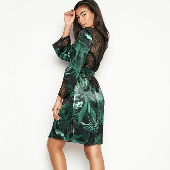 Victorias Secret Chantilly Green Palm Leaves Lace Kimono Robe Cover Up - Picture 2 of 3